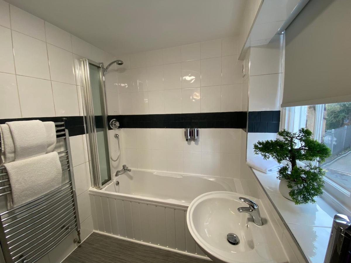 Crows Hotel Ланкастер Екстер'єр фото